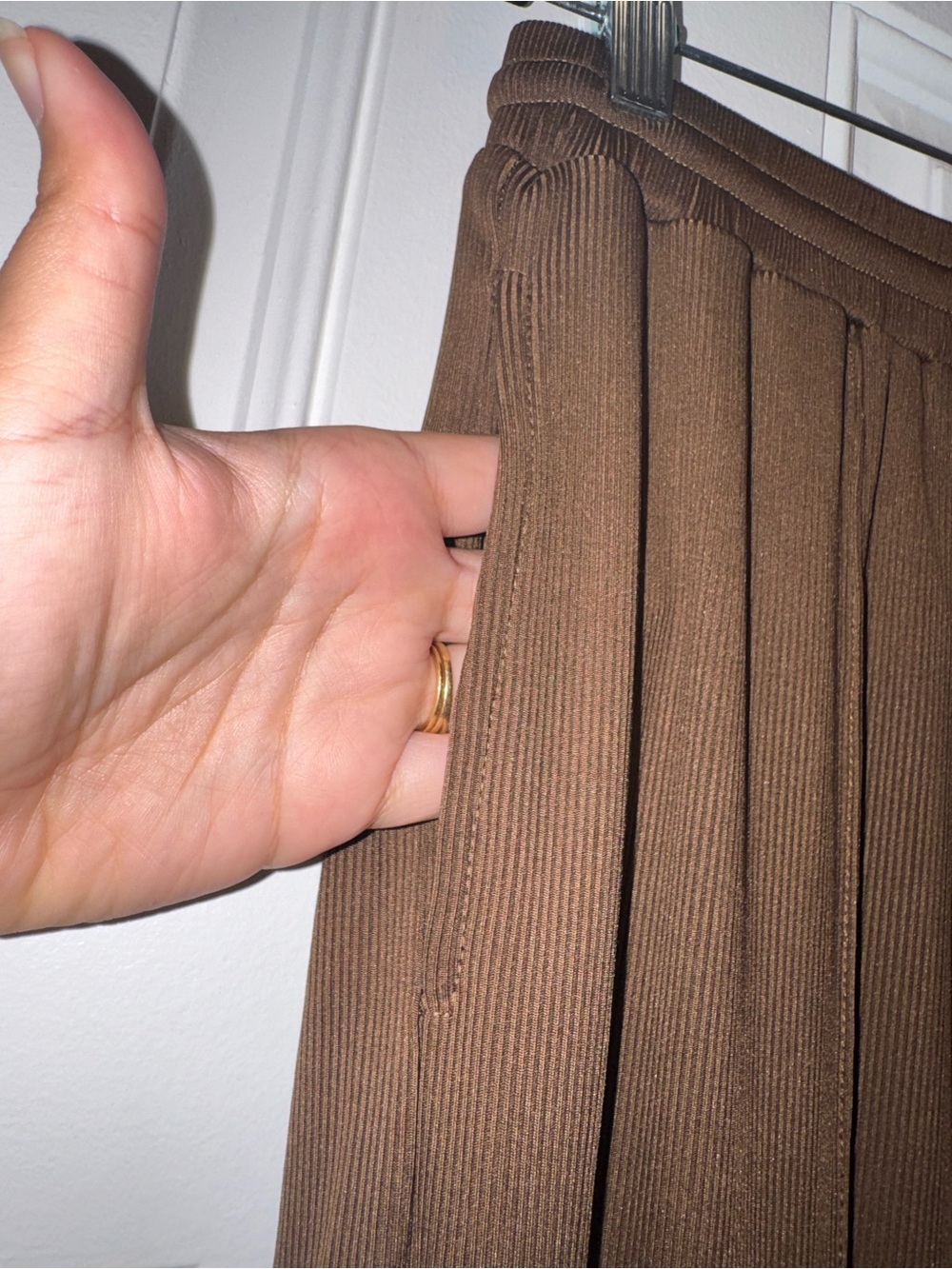 Cider Chocolate Brown Wide-Leg Drawstring Pants 0122 - Picture 2 of 5